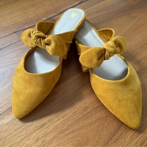 Mustard Yellow Bow Mules Born in California Vegan shoe size 9.5